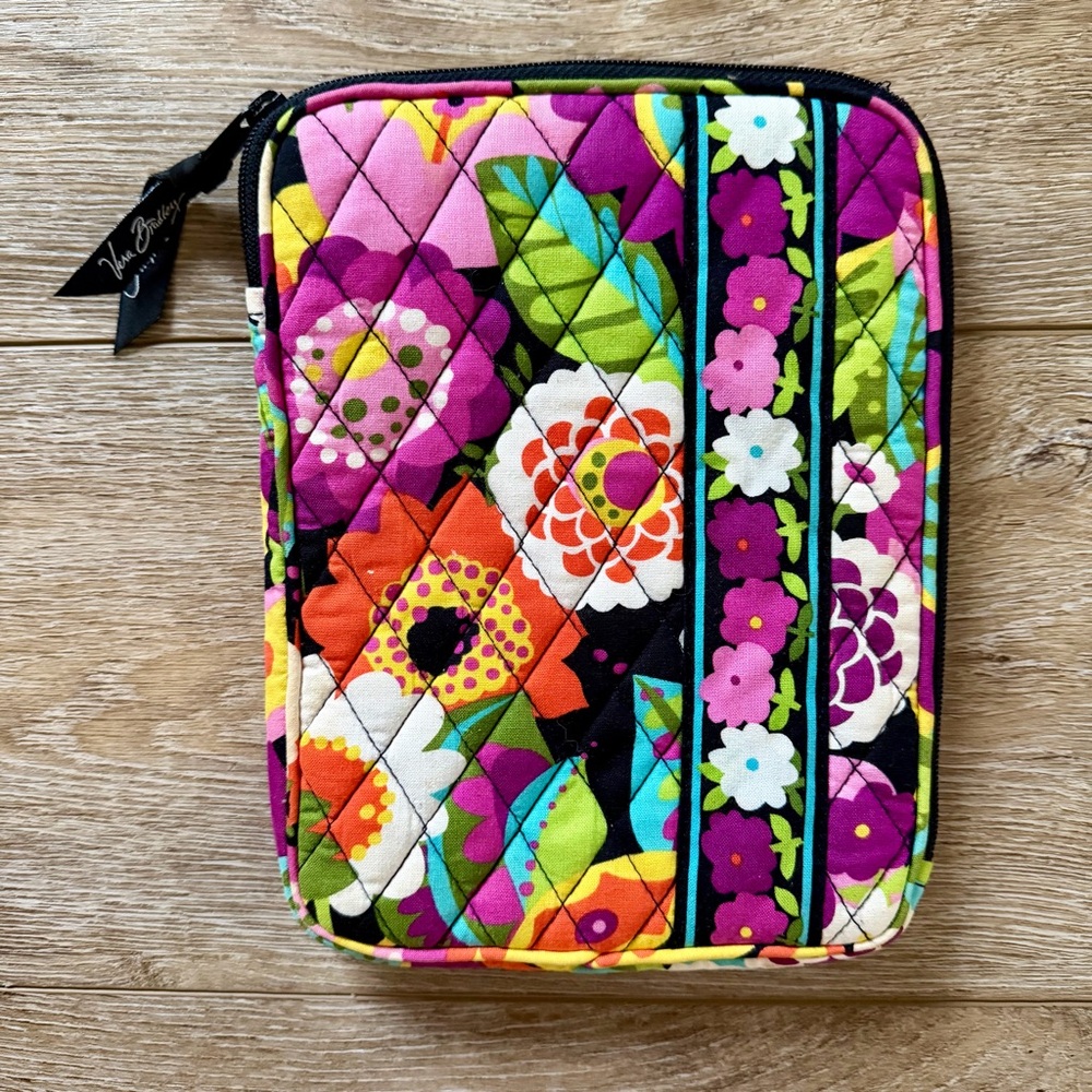 Vera Bradley‎ Tablet Sleeve featuring the vibrant "Va Va Bloom" floral pattern